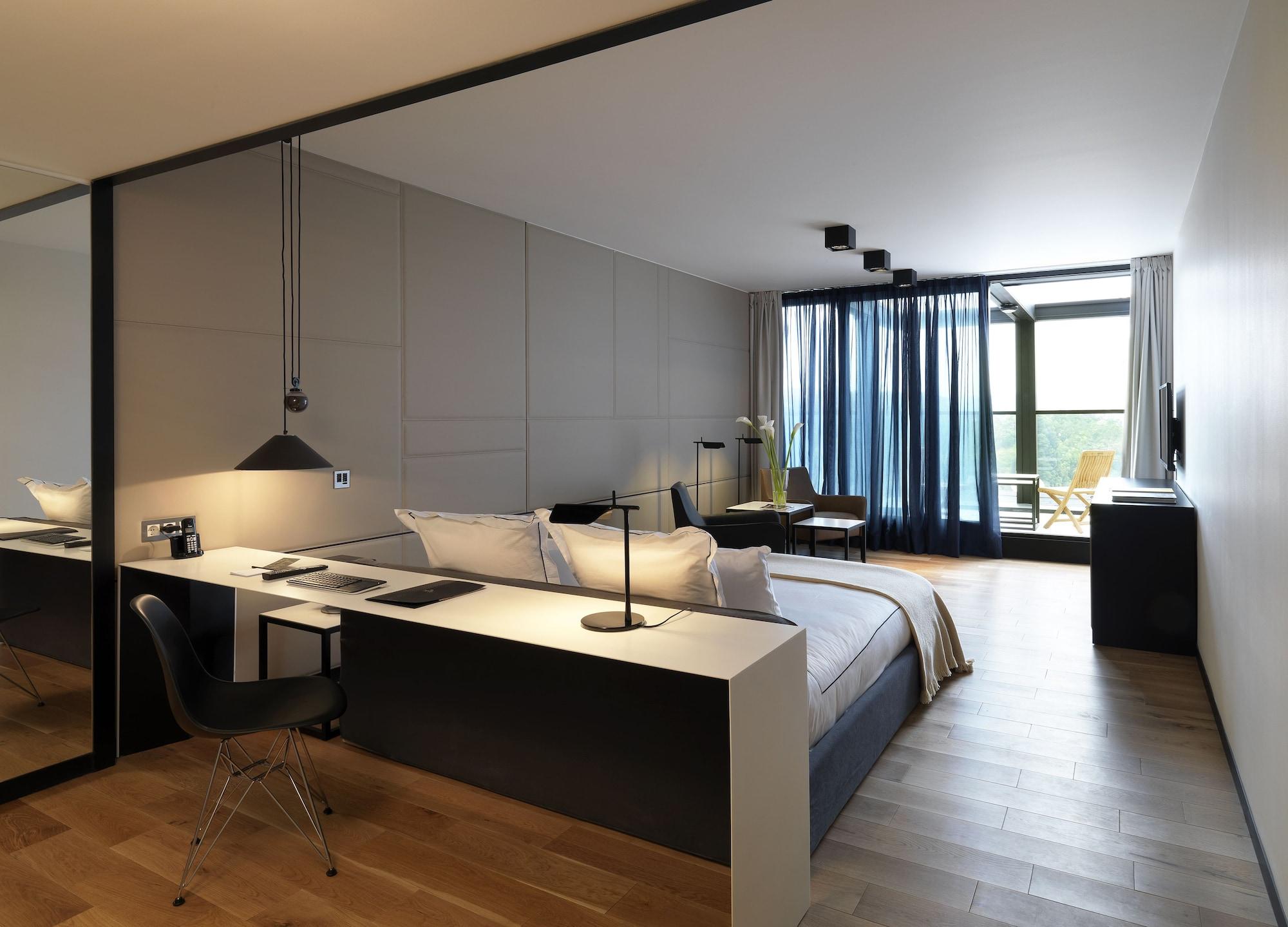 Sense Sofia, A Member Of Design מלון 5*